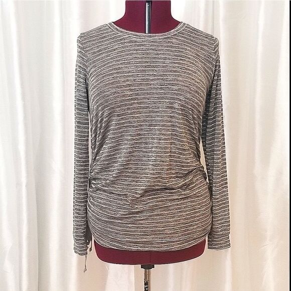 Isabel Maternity by Ingrid & Isabel T-Shirt - Picture 1 of 6